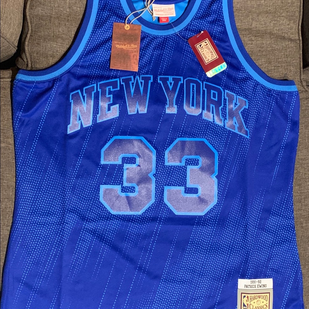 Mitchell & Ness New York Knicks 1991-92 NBA Retro Jersey - Picture 2 of 12
